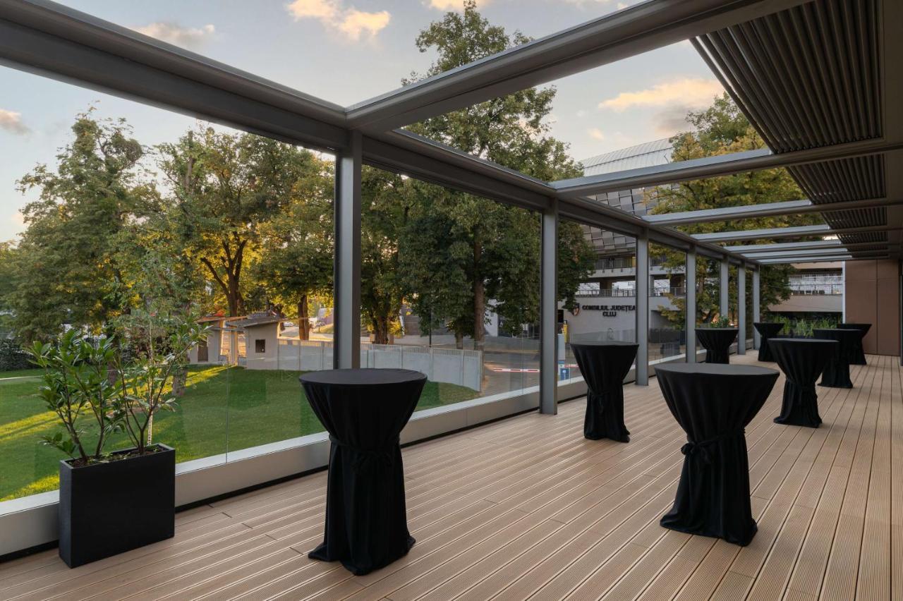 Radisson Blu Hotel, Cluj Eksteriør billede The terrace