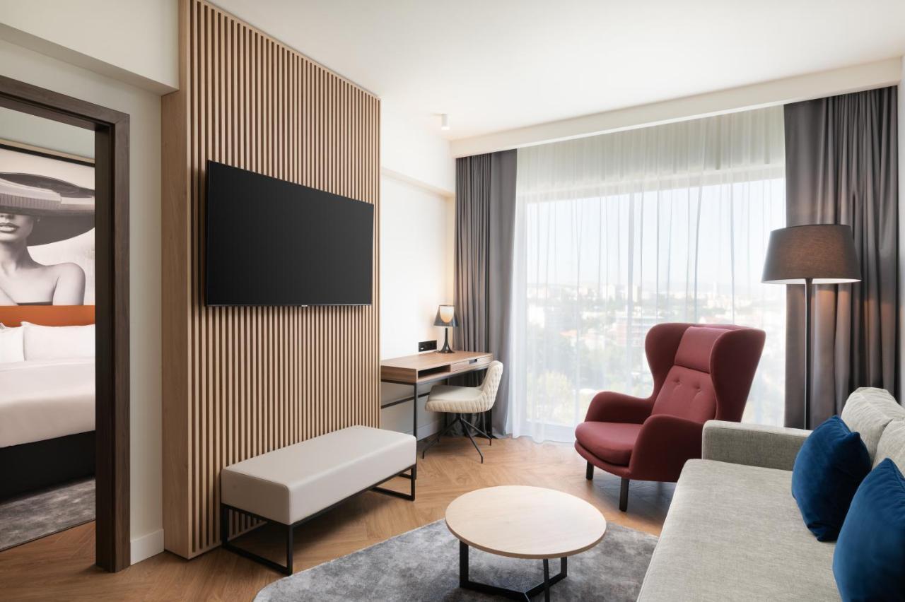 Radisson Blu Hotel, Cluj Eksteriør billede Suite